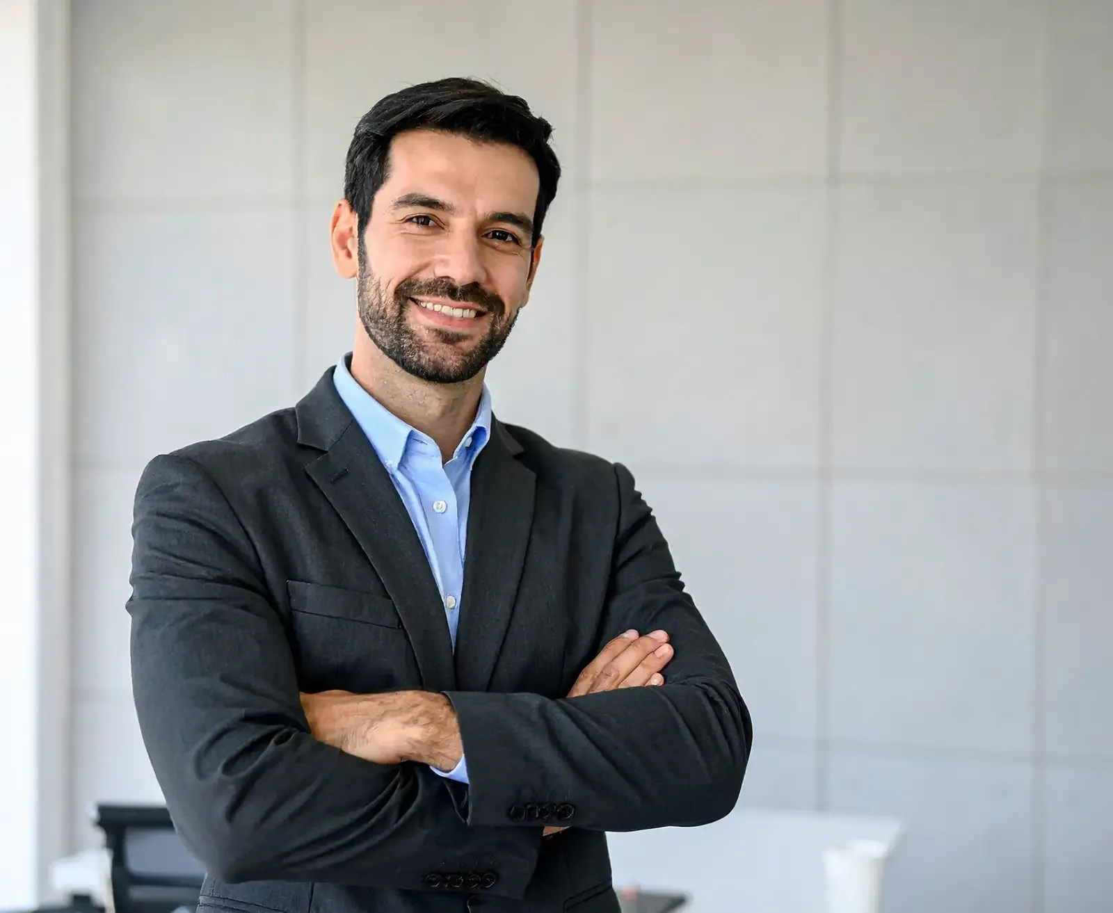 Advisor reviewing a client's existing UAE setup